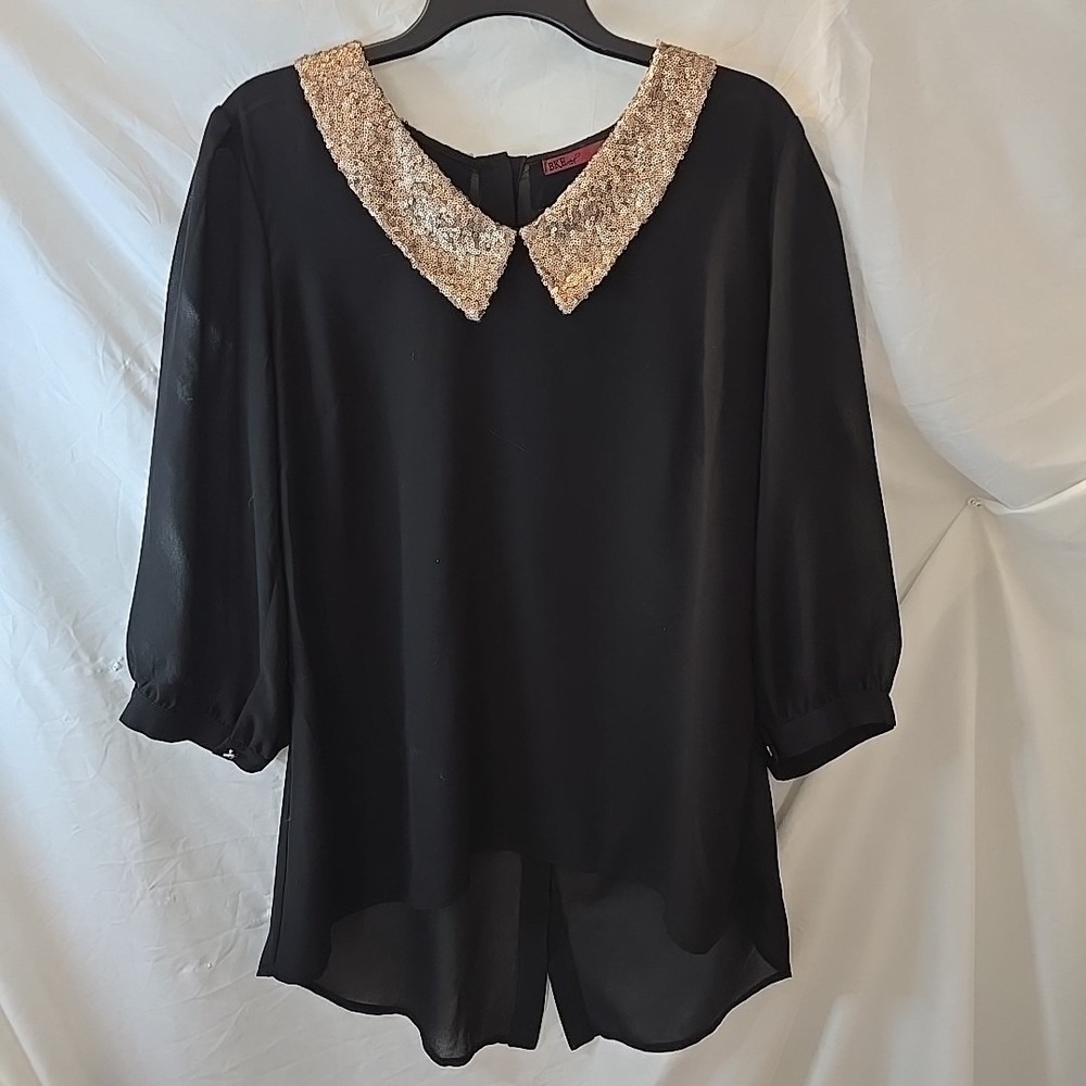 BKE Red High Low Sheer Black 3/4 Sleeve Blouse Back Button Metallic Collar XL